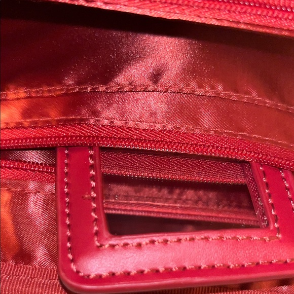 Joy & Iman Cherry Red Leather Crossbody Bag - Picture 11 of 12